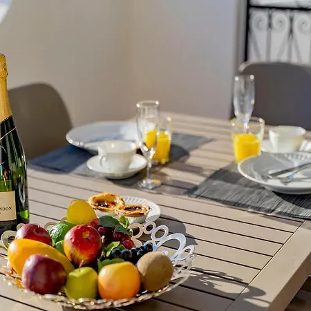 Apartment Sleeps 4 Pool Wifi T607805 Vale do Lobo